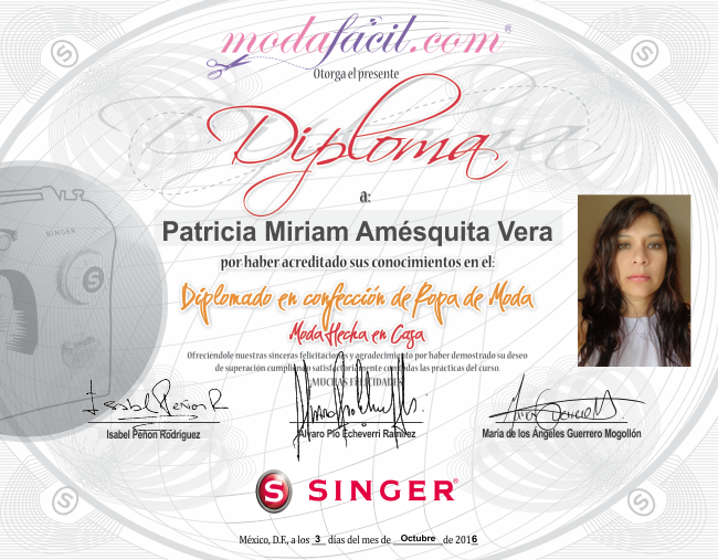 Primera graduada del Diplomado en Confección de Ropa Patricia Miriam Amésquita Vera de Perú